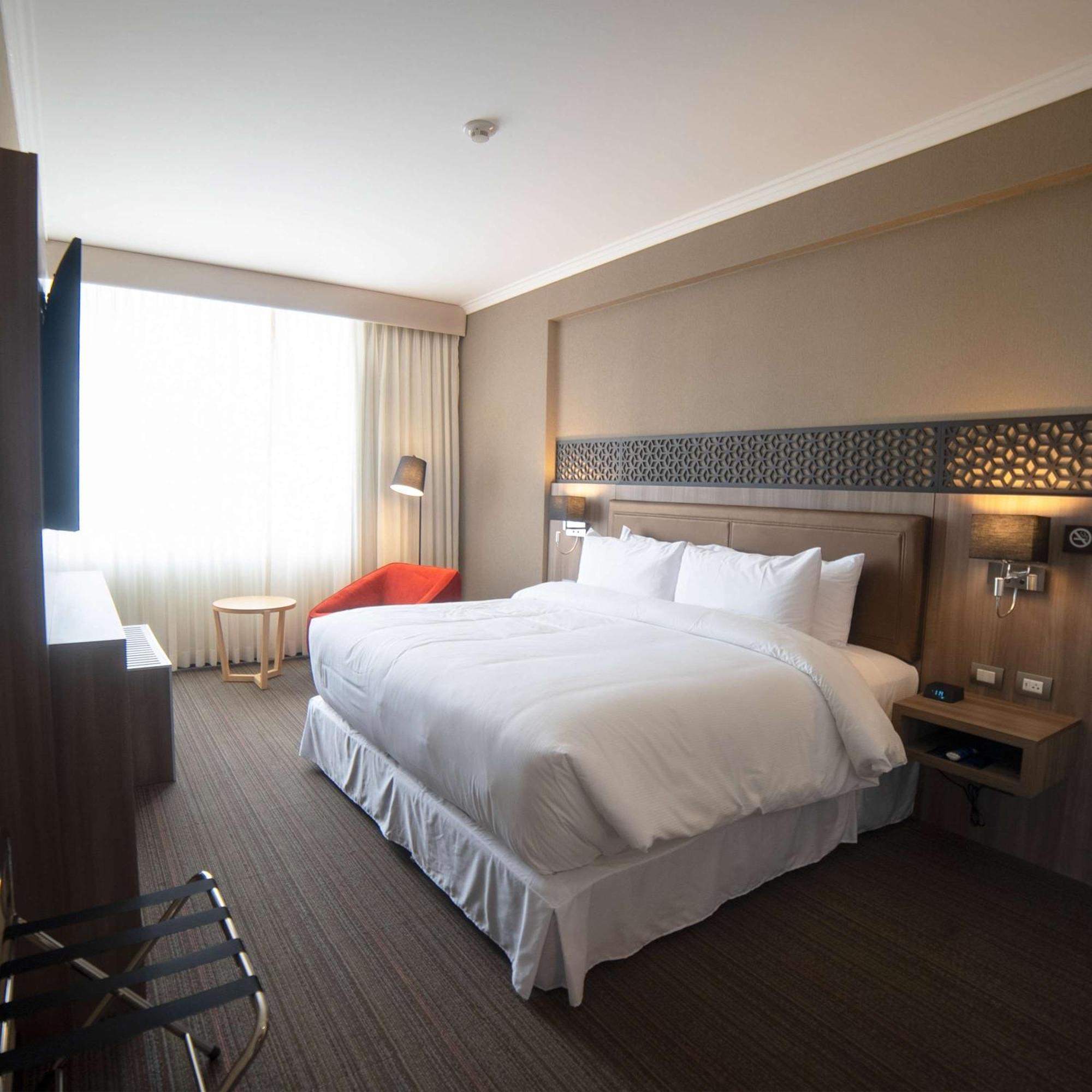 Doubletree By Hilton Trujillo Hotel Encalada Luaran gambar